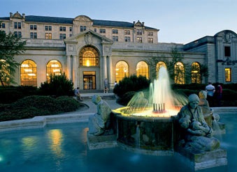 Photo of fountain in front of Iowa State University Memorial Union